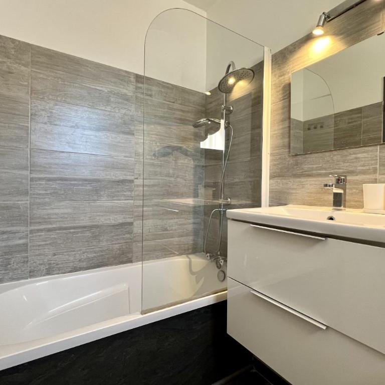 Bright 26 m with pool in Frejus - Appartamento - 9