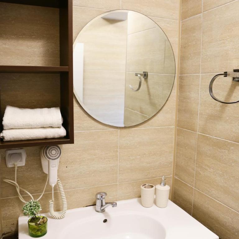 La Hacienda - Apartman s 2 Spavaće Sobe sa Balkonom i Terasom - 1