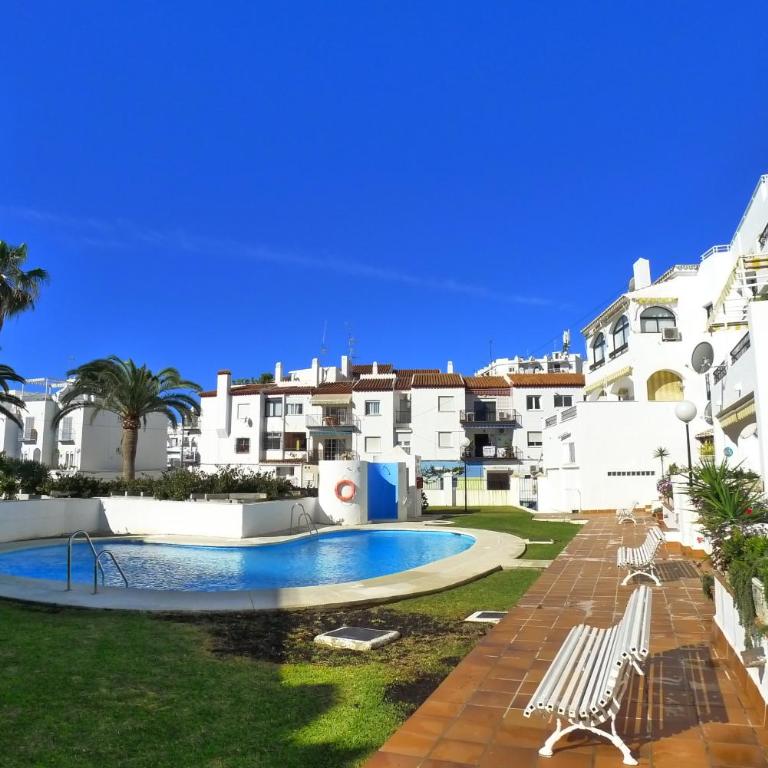 AP387 Alcazaba South View - Two-Bedroom Apartment - 1