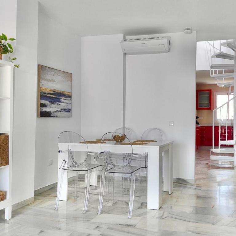 AP387 Alcazaba South View - Two-Bedroom Apartment - 12