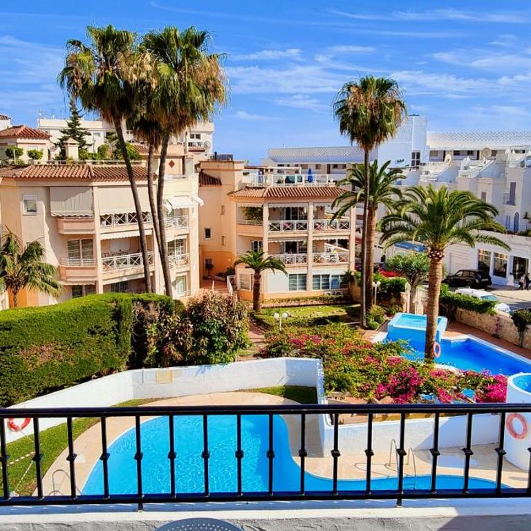 AP387 Alcazaba South View - Two-Bedroom Apartment - 17