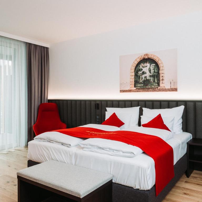 Hotel-Restaurant Das Grambacher I FREE PARKING I SELF CHECK-IN - Deluxe Doppel-/Zweibettzimmer mit Balkon - 3