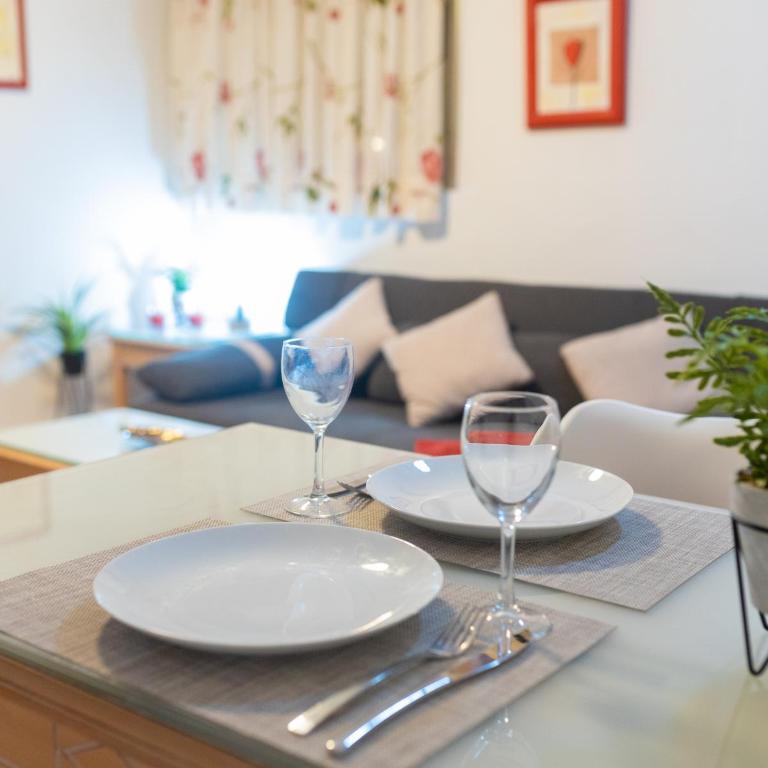 Apartamentos Oasis Sol - Ground Floor Apartment with Terrace - 1