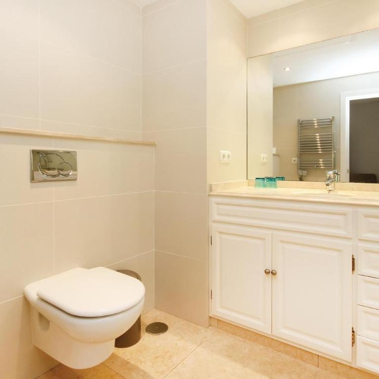 Beach Front Home In Marbella - Casa de 4 dormitorios - 29
