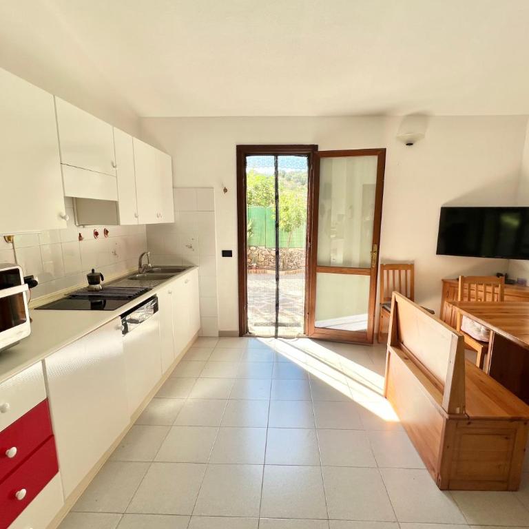 ISS Travel, Domo Magenta 2-bedrooms apartment - with Private Outdoor Area - Appartamento con 2 Camere da Letto - 14