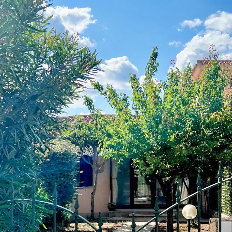 ISS Travel, Domo Magenta 2-bedrooms apartment - with Private Outdoor Area - Appartamento con 2 Camere da Letto - 5