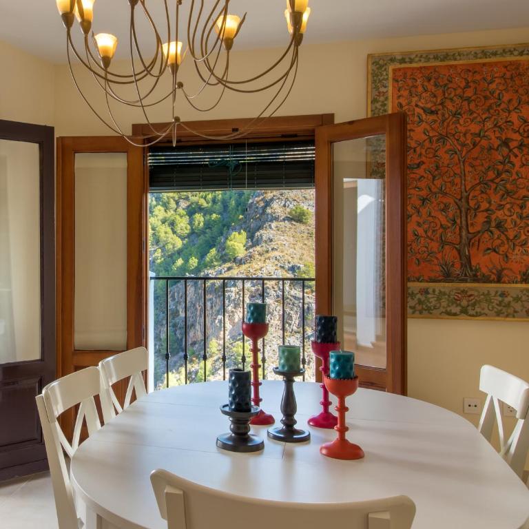 Quiet house in village center with mountains views - Casa - 1