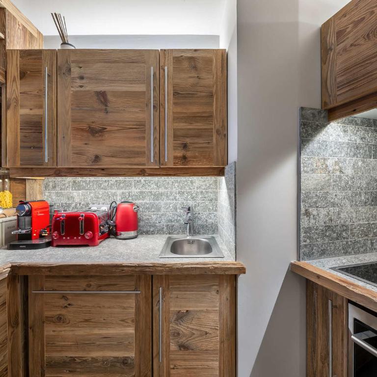 Appartement familial skis aux pieds avec Wifi à Courchevel - FR-1-563-94 - Apartamento (6 adultos) - 8