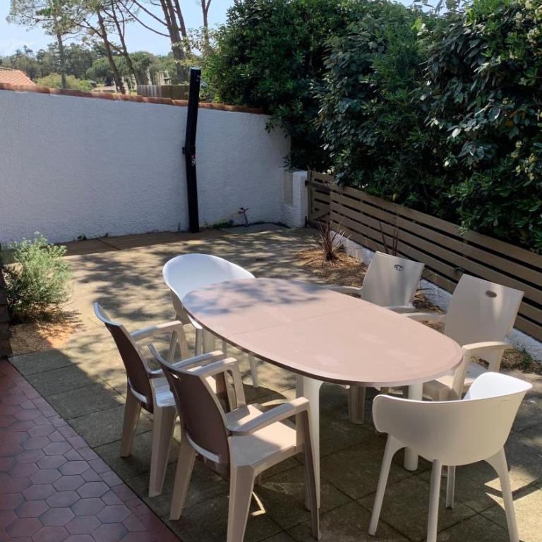patio seignosse plage 6 couchages - One-Bedroom House - 17