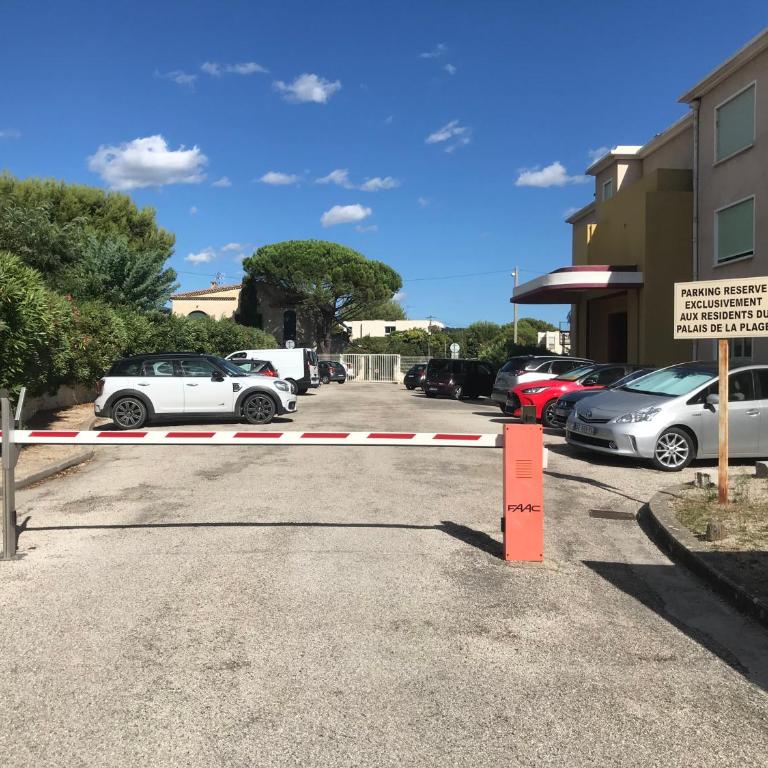 Blue Summer Vibes - Apartment 5 - AC, parking, beach at 50m, SPA discnt - Appartamento con 2 Camere da Letto - 28