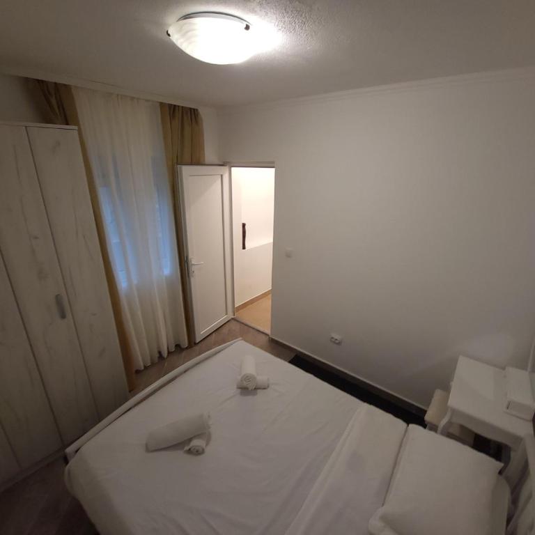 Apartmani Komatina Đenovići 2 - One-Bedroom Apartment - 24