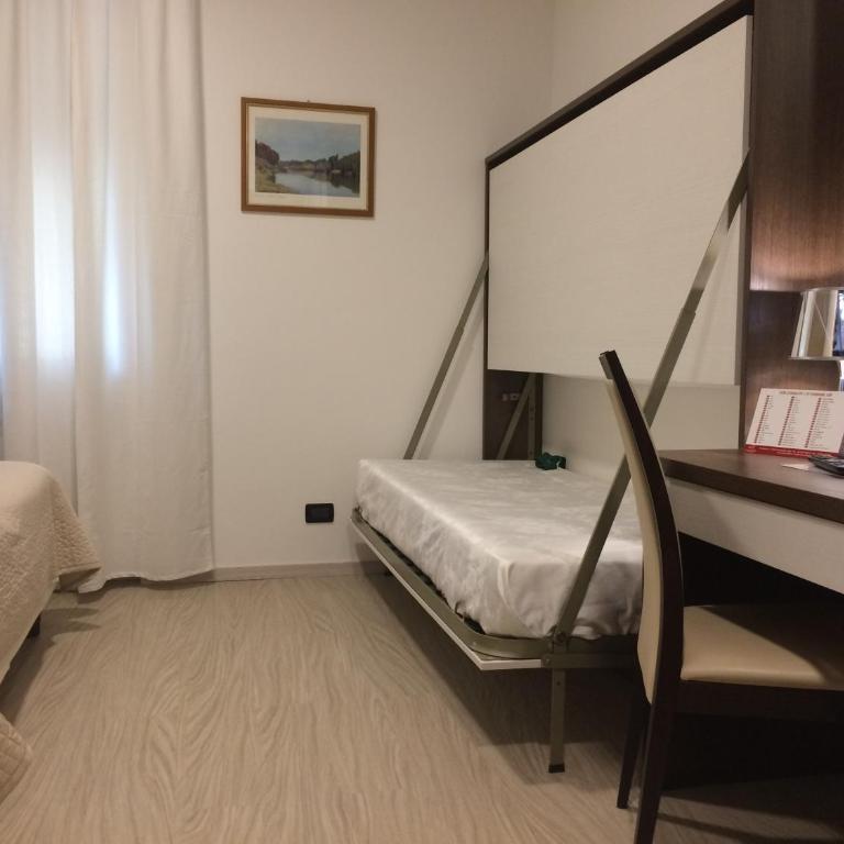 Coccodrillo Hotel & Apartments - Camera Tripla Standard - 3