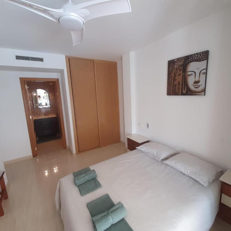Two bed two bathrooms ground floor Apartment with pool view - Apartamento de 2 dormitorios - 2