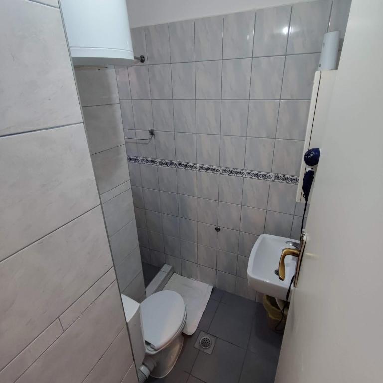 Apartments and rooms Lena - Triple Room with Private Bathroom - 7