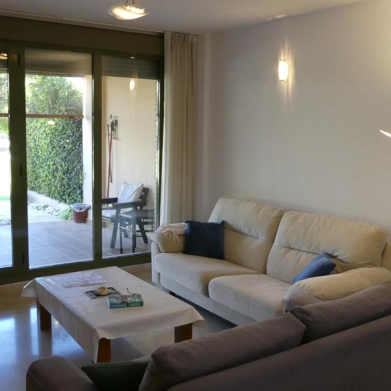 GOLF Y PLAYA EN SAN JUAN - Three-Bedroom House - 10