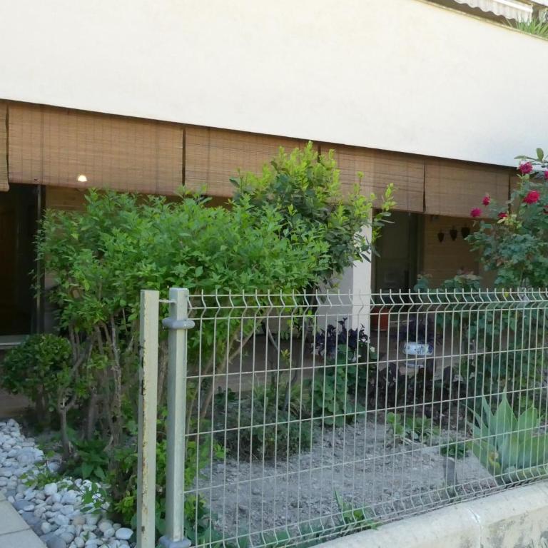 GOLF Y PLAYA EN SAN JUAN - Three-Bedroom House - 35