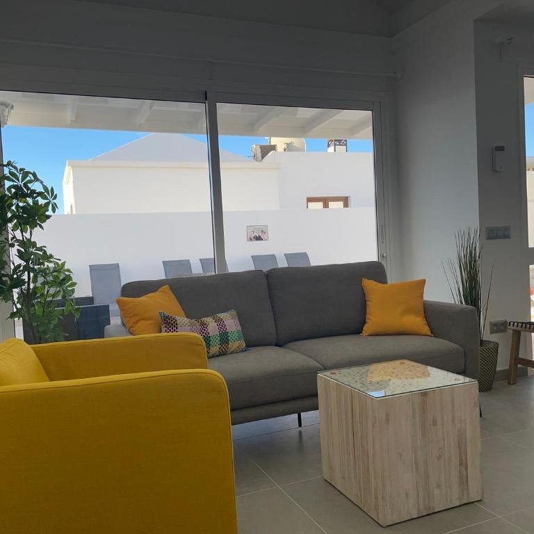 Villa Luisa Puerto del Carmen - Three-Bedroom Villa - 12