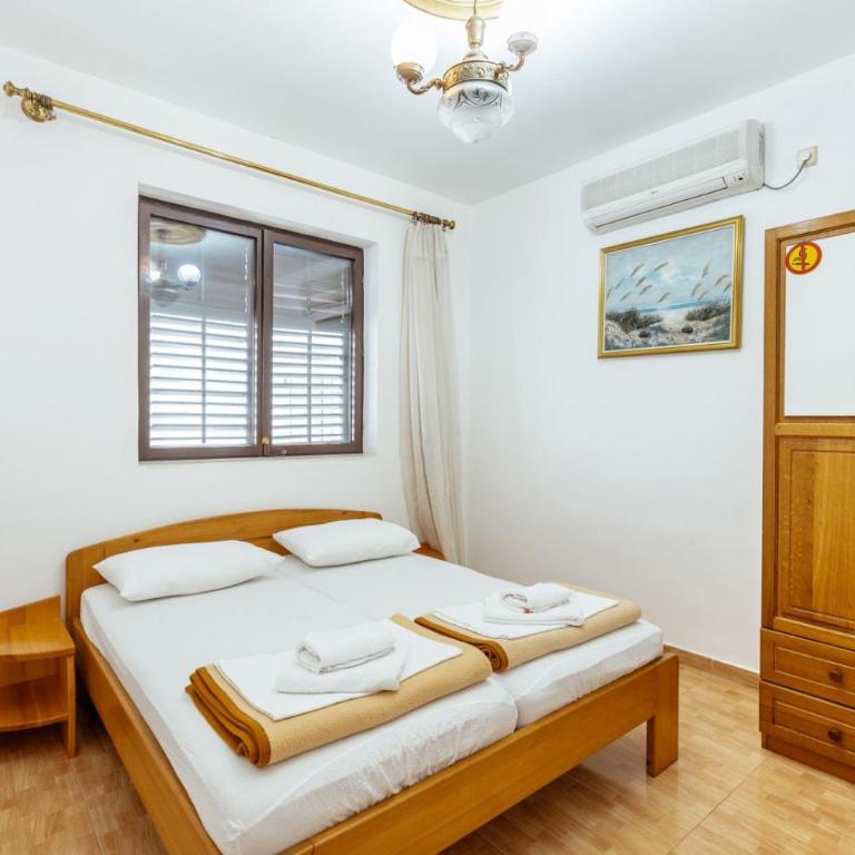 Radic Rooms - Standard Triple Room - 4