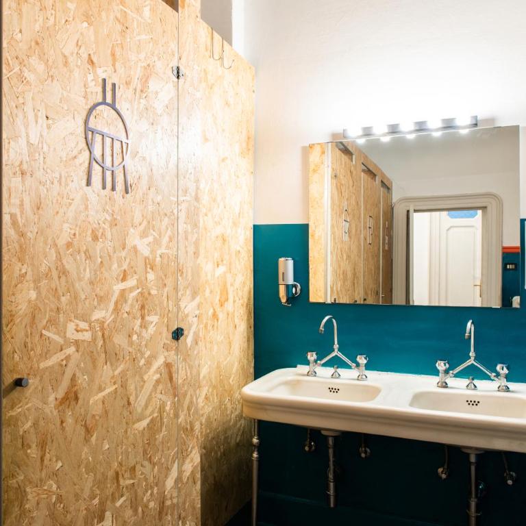 ControVento - Letto a Castello in Dormitorio Misto con 4 Letti - 10