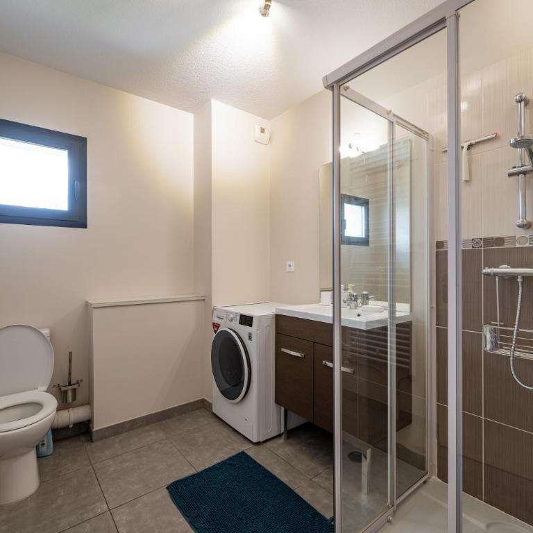 Le Saint Exupéry - T3 Centre Ville Avec Balcon + Parking Gratuit - Apartment mit 2 Schlafzimmern - 14