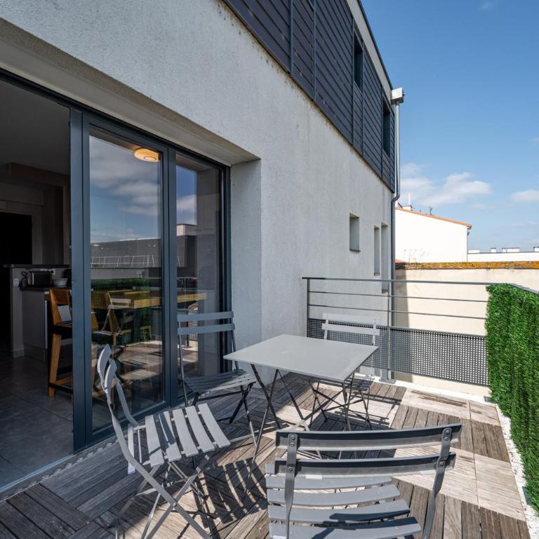 Le Saint Exupéry - T3 Centre Ville Avec Balcon + Parking Gratuit - Apartment mit 2 Schlafzimmern - 17