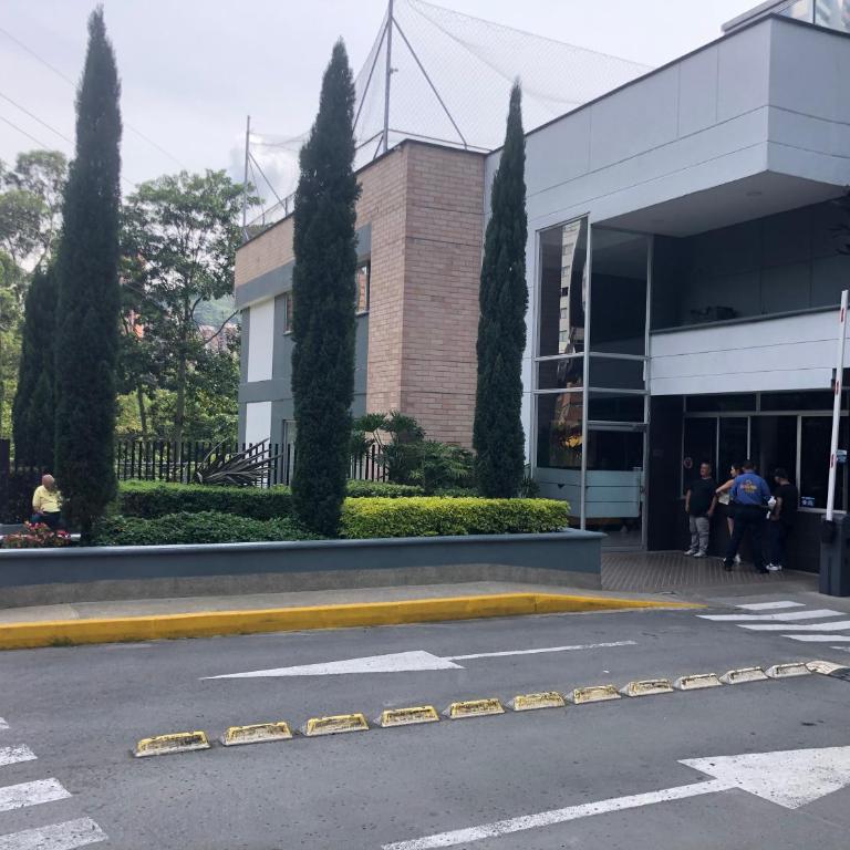 Apartamento relajante, amplio, moderno e iluminado, Sabaneta, Medellín , 3 alcobas - Apartamento - 32