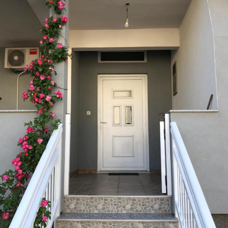 Apartment Hercegovina - One-Bedroom Apartment - 1