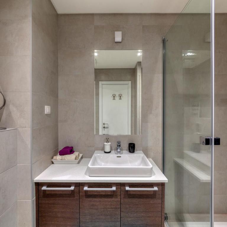 Queen B - Apartman sa 2 Spavaće Sobe - 3