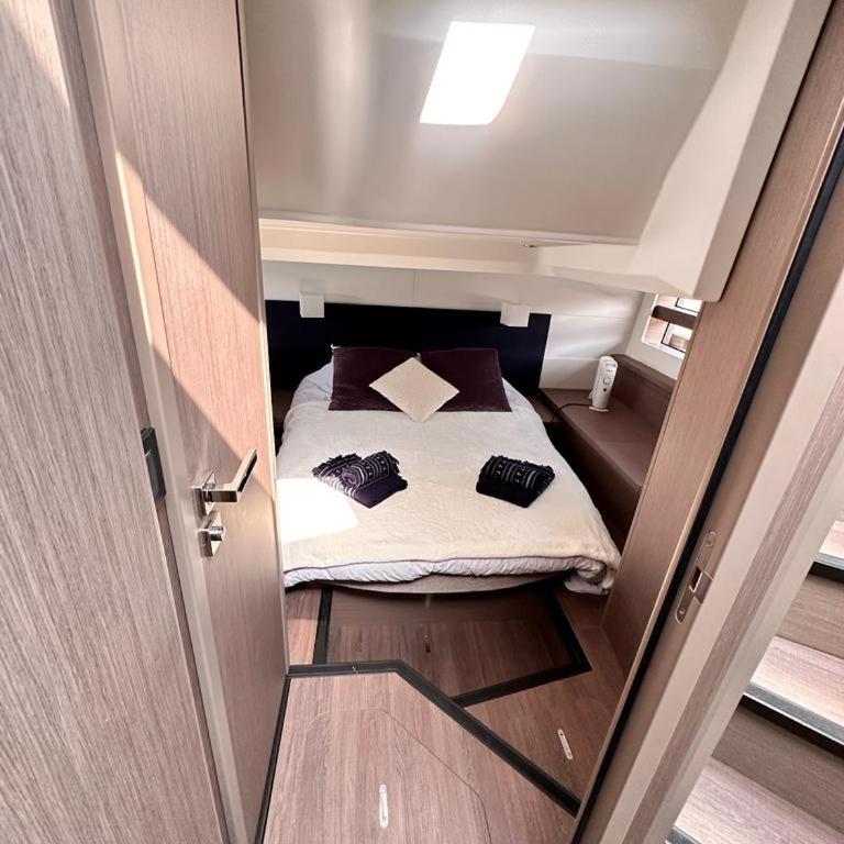 Puissance, Elegance et Style, Yacht à Deauville - Mobile Home - 11