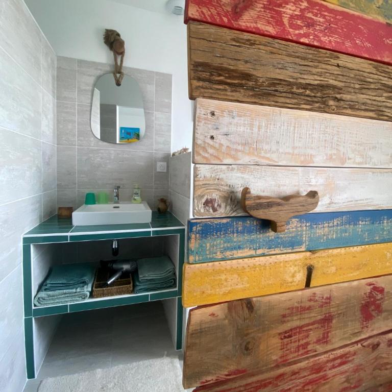 La chambre de Séraphine - Chambre Double avec Salle de Bains Privative - 3