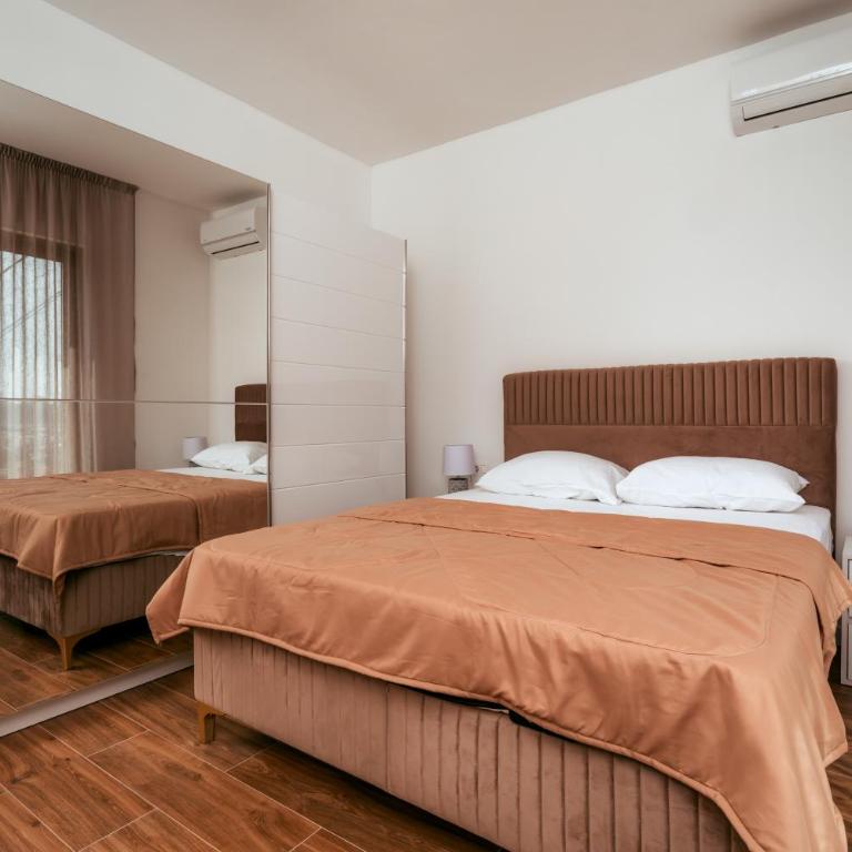 Uphill Glavanovic Villas - Two-Bedroom House - 23