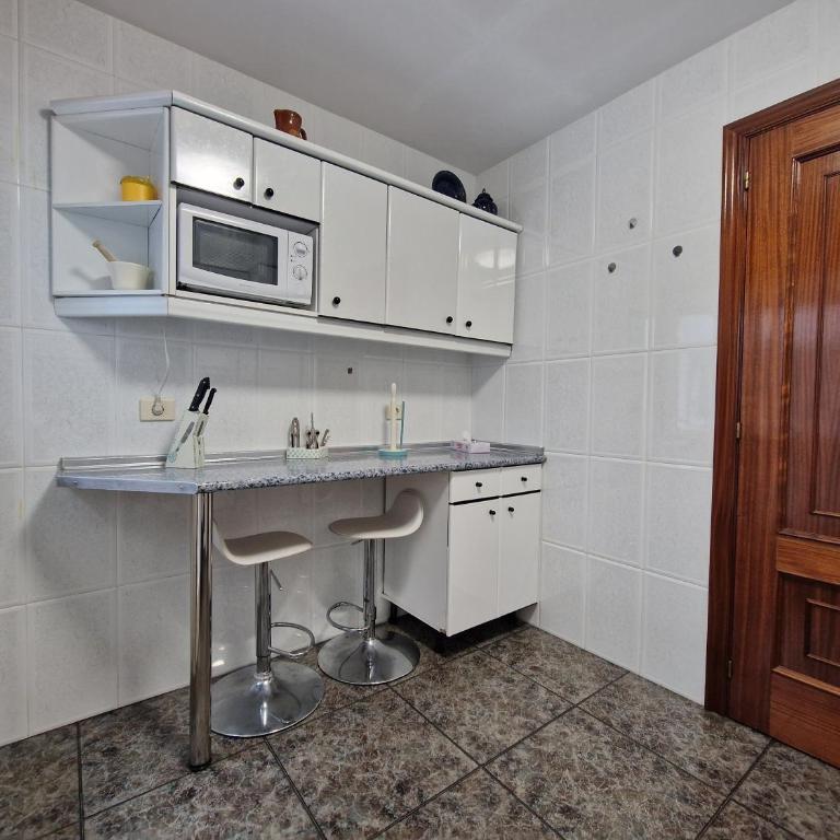 Estupendo apartamento en Silgar - Apartamento de 3 dormitorios - 4