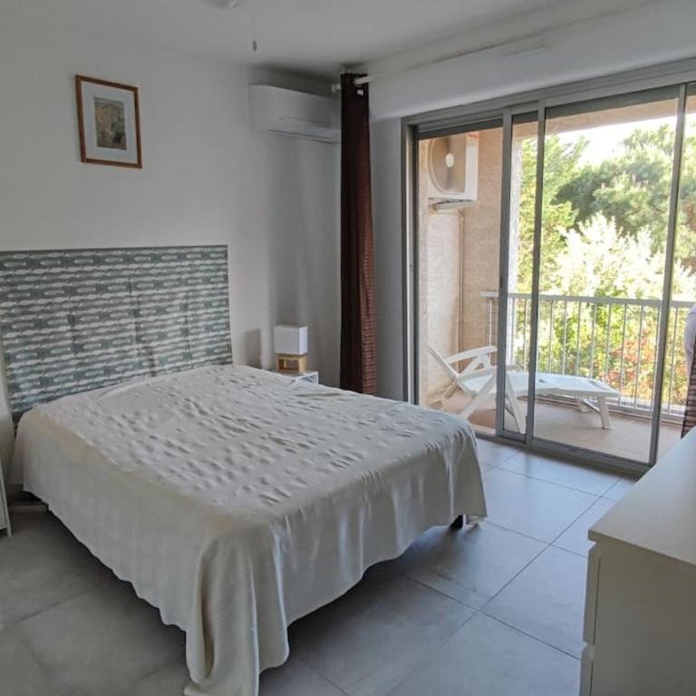 Calvi T3 climatisé 150 m plage - Appartement 2 Chambres - 8