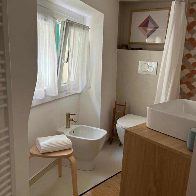 il Mandorlo - a due passi dal porto antico - Appartamento con 2 Camere da Letto - 32