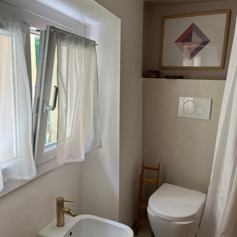 il Mandorlo - a due passi dal porto antico - Appartamento con 2 Camere da Letto - 35