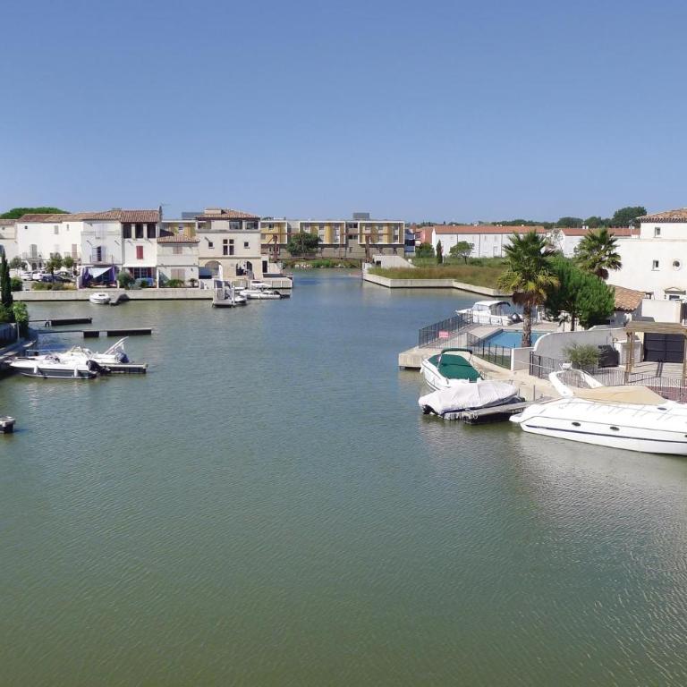 Belle Maison À Aigues-Mortes Avec Vue Sur La Mer - Maison de Vacances 3 Chambres - 16