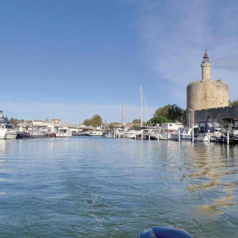 Belle Maison À Aigues-Mortes Avec Vue Sur La Mer - Maison de Vacances 3 Chambres - 34