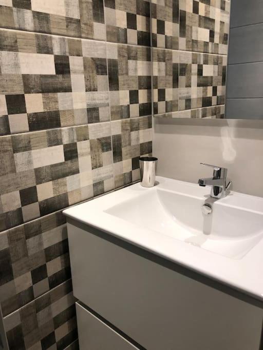 Élégant Duplex 45 m2 à Deux Pas de la Piste Village - Alpe d'Huez - Appartement 2 Chambres - 11