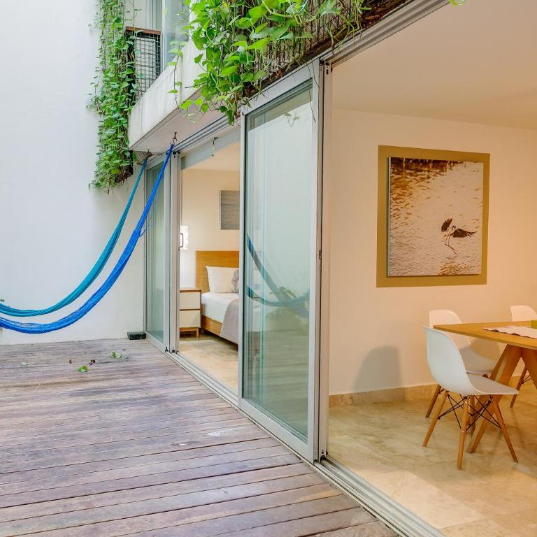 Aptartment with Patio, Rooftop & Pool Close to the Beach - Danzamar 2 - Two-Bedroom Apartment - 1
