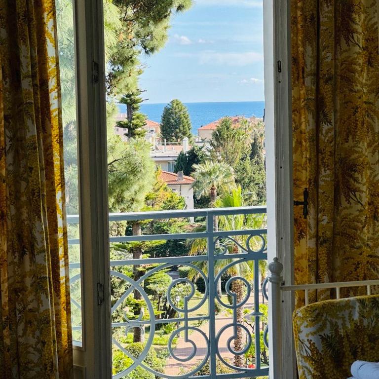 Elegant Sea View Retreat in Historic Villa with Pool - Appartement 2 Chambres - 9