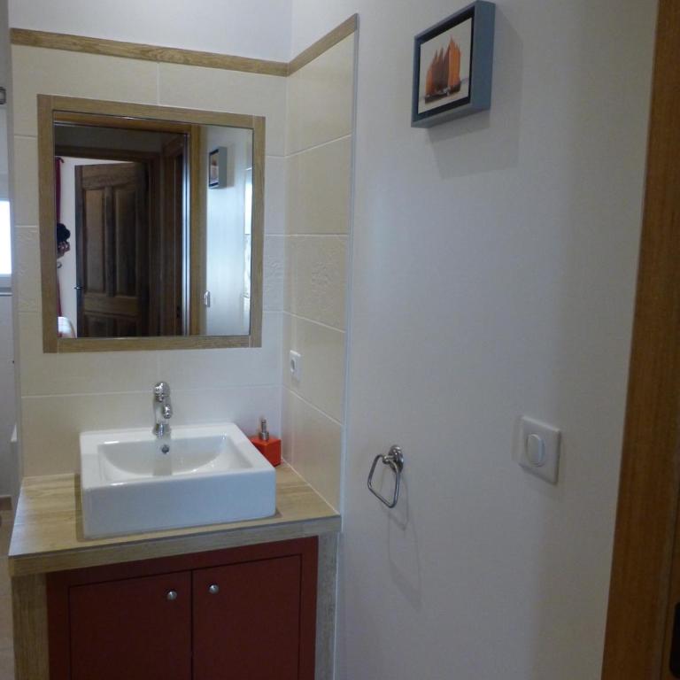 Gîte du Pagoulin - Chambres d'hôtes - Chambre Double avec Salle de Bains Privative - 26