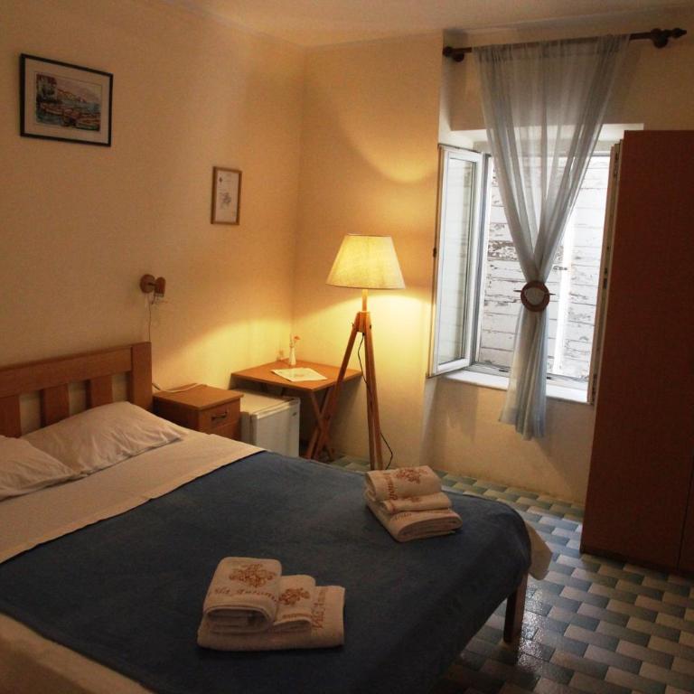 Best Location Old Town Budva Rooms - Standard Double Room 3 - 3