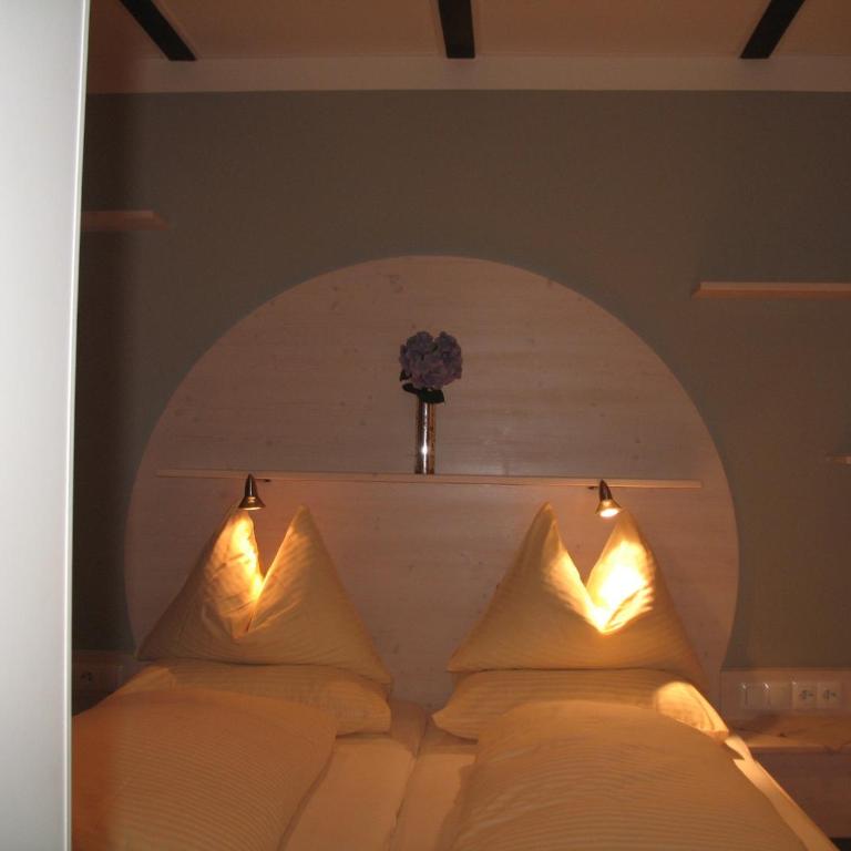 Seehaus Edith - Apartment mit 1 Schlafzimmer, Balkon und Seeblick - 1