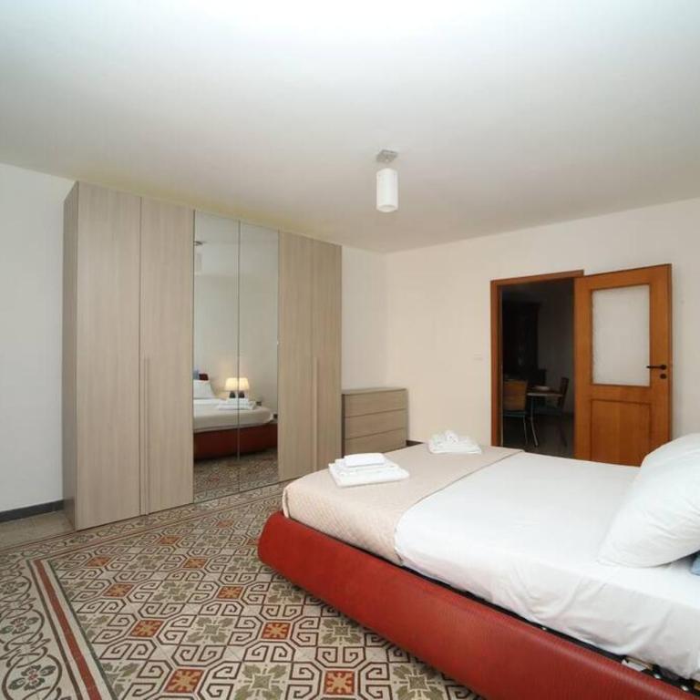 Colonna House Casa vacanze tra la Zisa e la Cattedrale - Appartamento con 1 Camera da Letto - 17