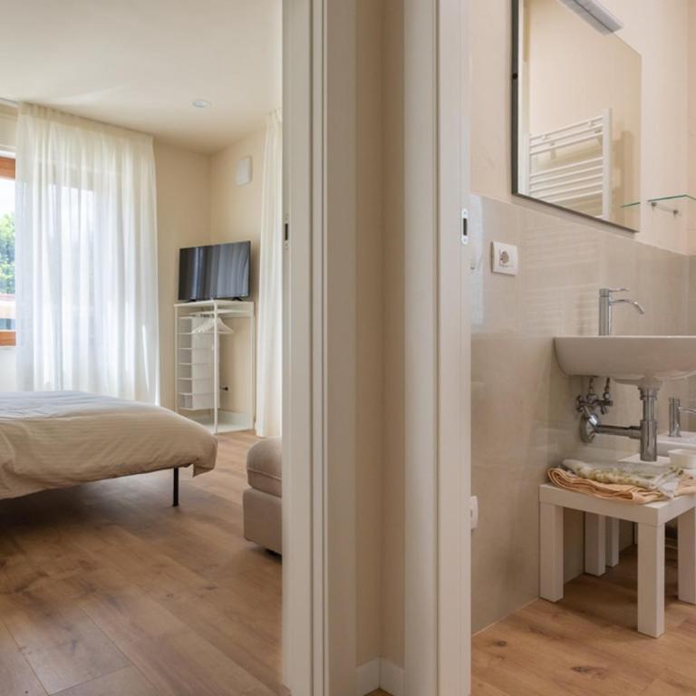 Villa Rosa Antica - Suite con Vista Giardino - 9