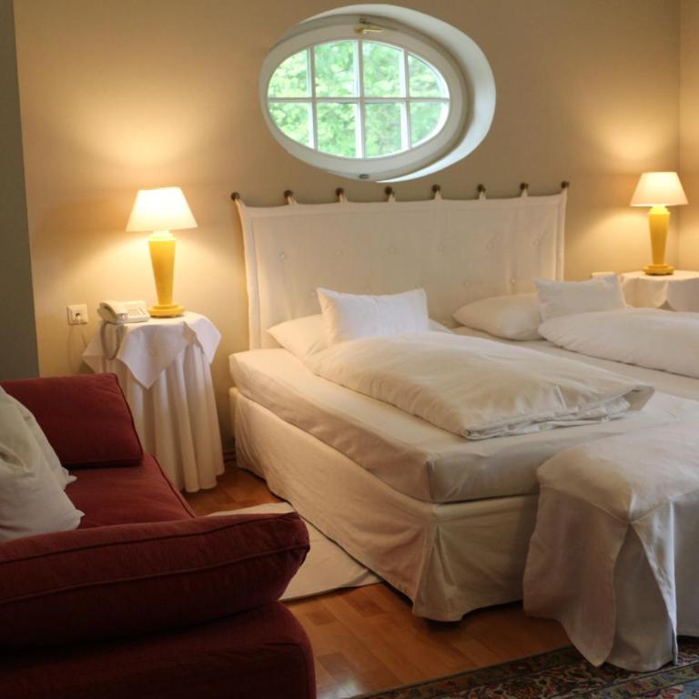 Hotel Seeschlößl Velden - Doppel-/Zweibettzimmer mit Gartenblick - 1