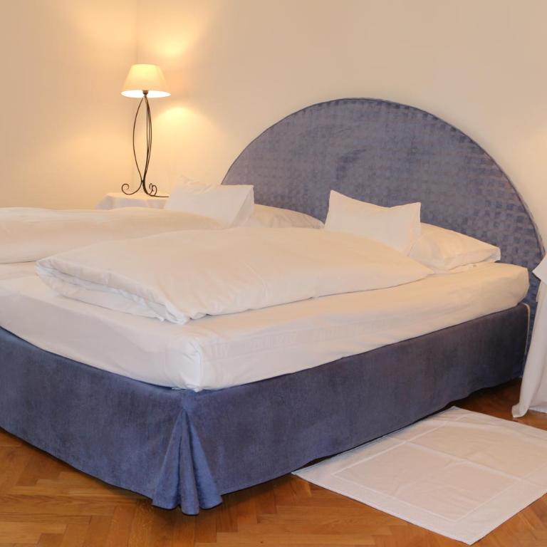 Hotel Seeschlößl Velden - Doppel-/Zweibettzimmer mit Gartenblick - 4