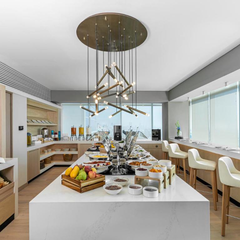 Hyatt Regency Mexico City Insurgentes WTC - King Room - Club Access - 8