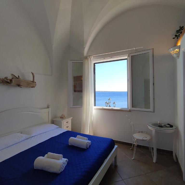 B&B Punta Cutieri - Camera Matrimoniale con Vista Mare - 6