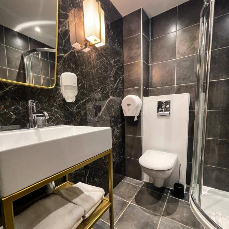 Hotel Restaurant Christophe Colomb - Chambre Quadruple Standard - 2